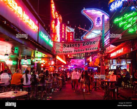 Gorgeous Lady Boy on Soi Cowboy NightLife II Red Light ...